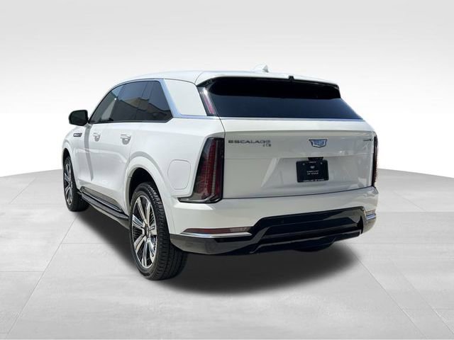 2025 Cadillac Escalade IQ Luxury photo 5