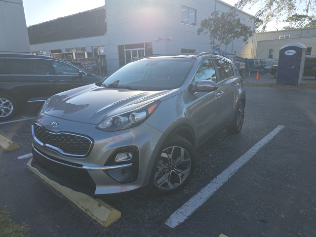 2021 Kia Sportage EX photo 2