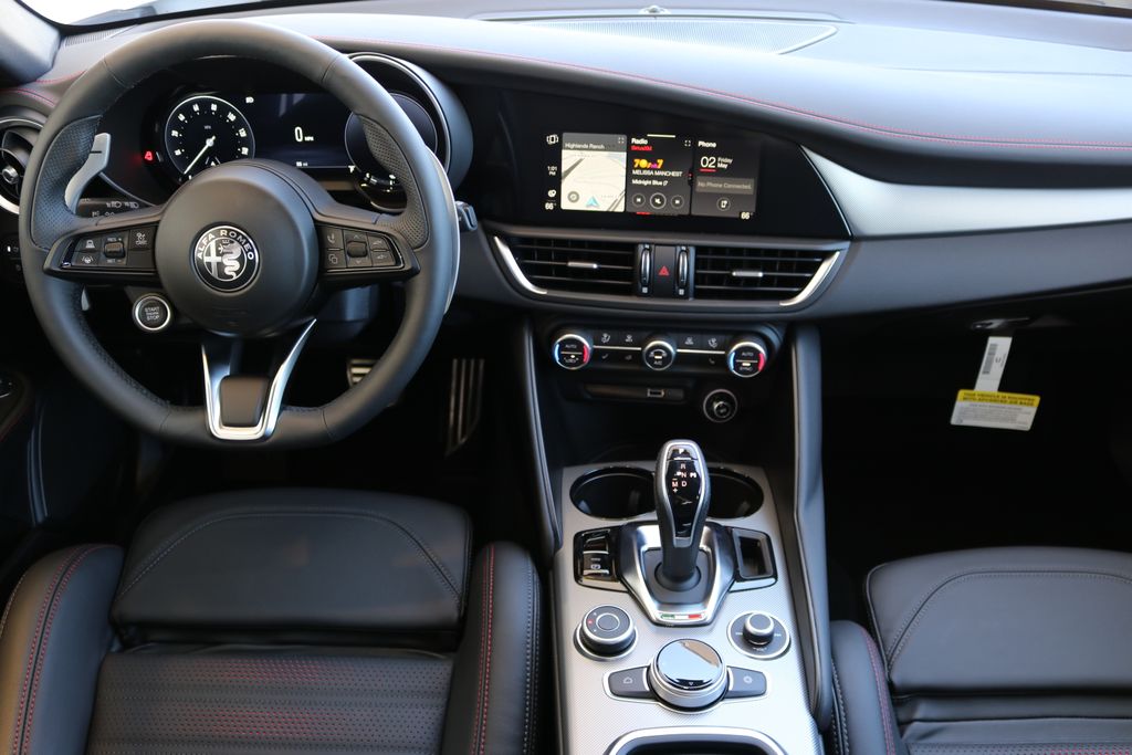 2025 Alfa Romeo Giulia SPRINT photo 16