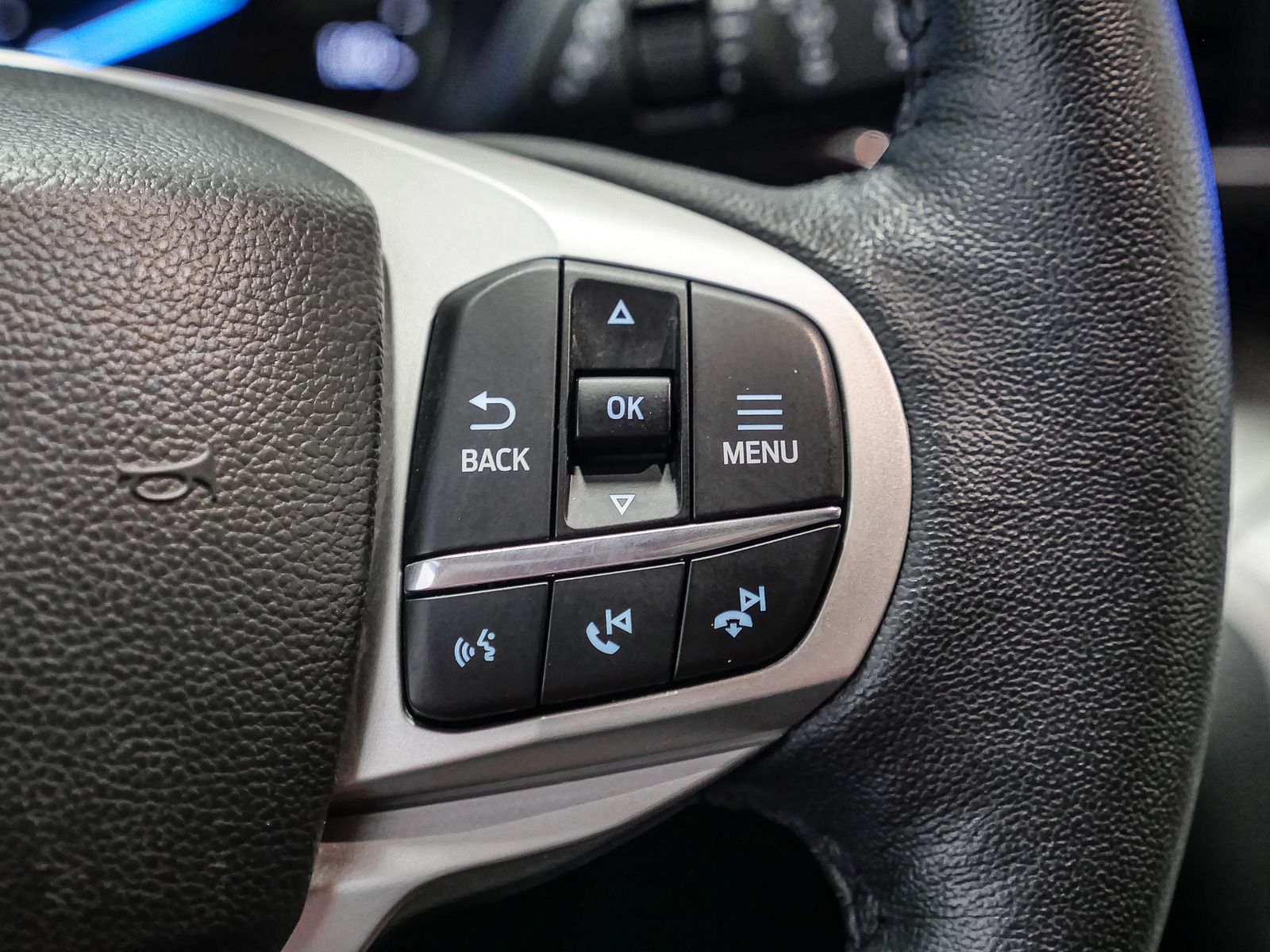 2023 Ford Explorer XLT photo 33