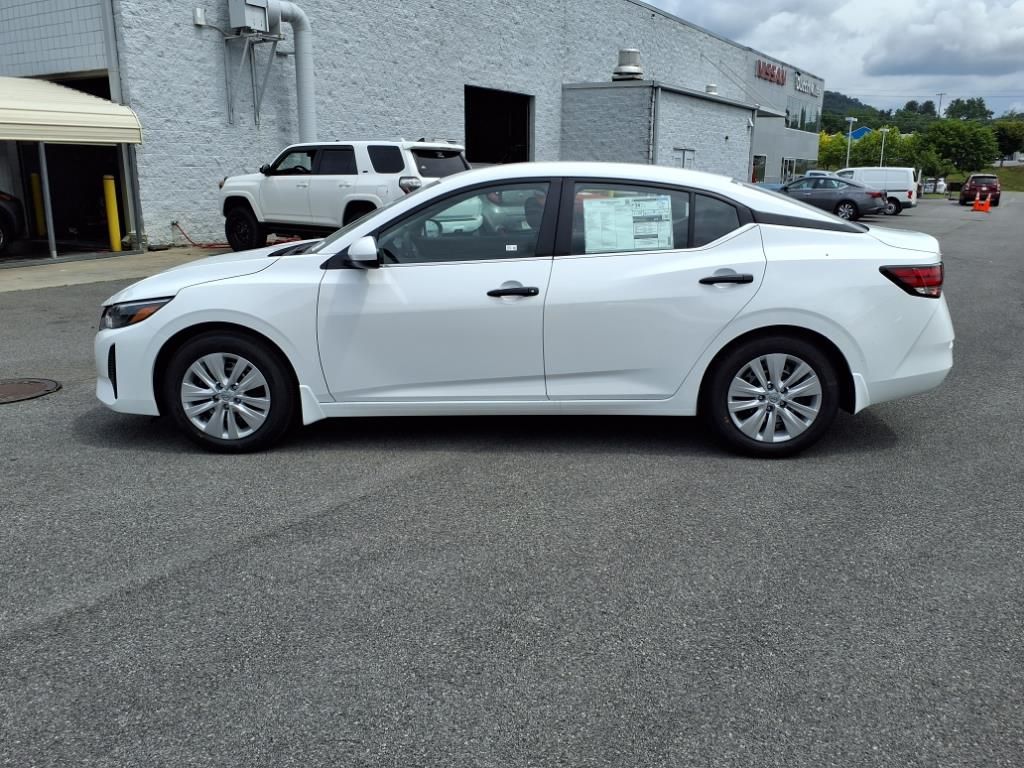 2025 Nissan Sentra S photo 6
