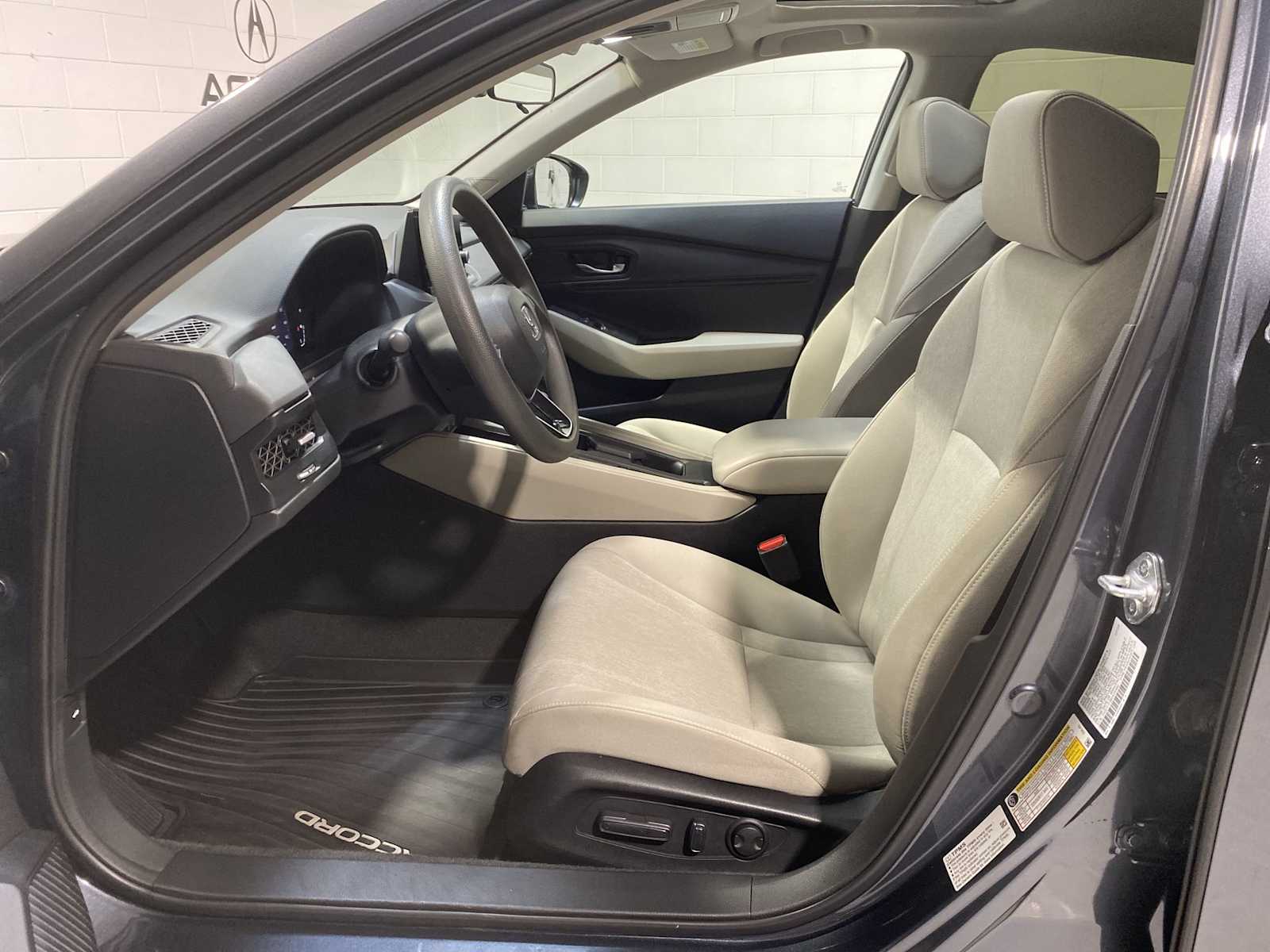 2023 Honda Accord photo 2
