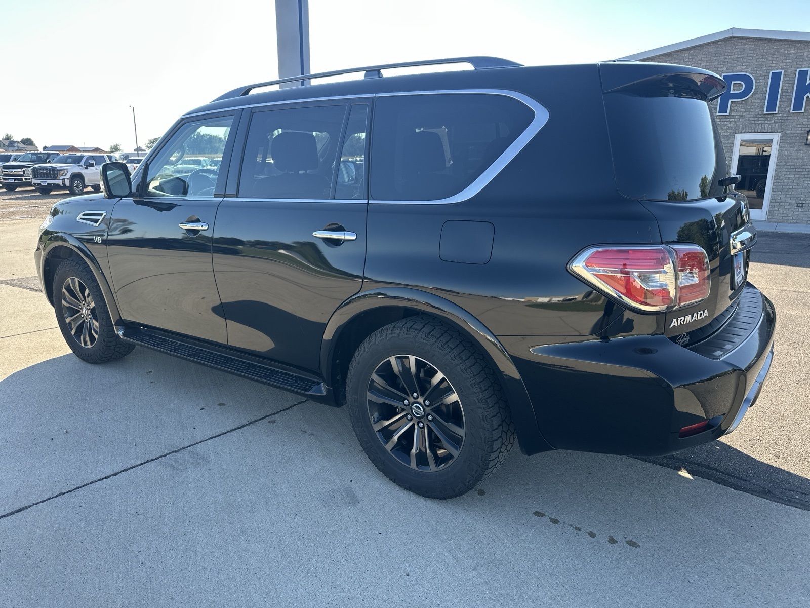 2020 Nissan Armada Platinum photo 4