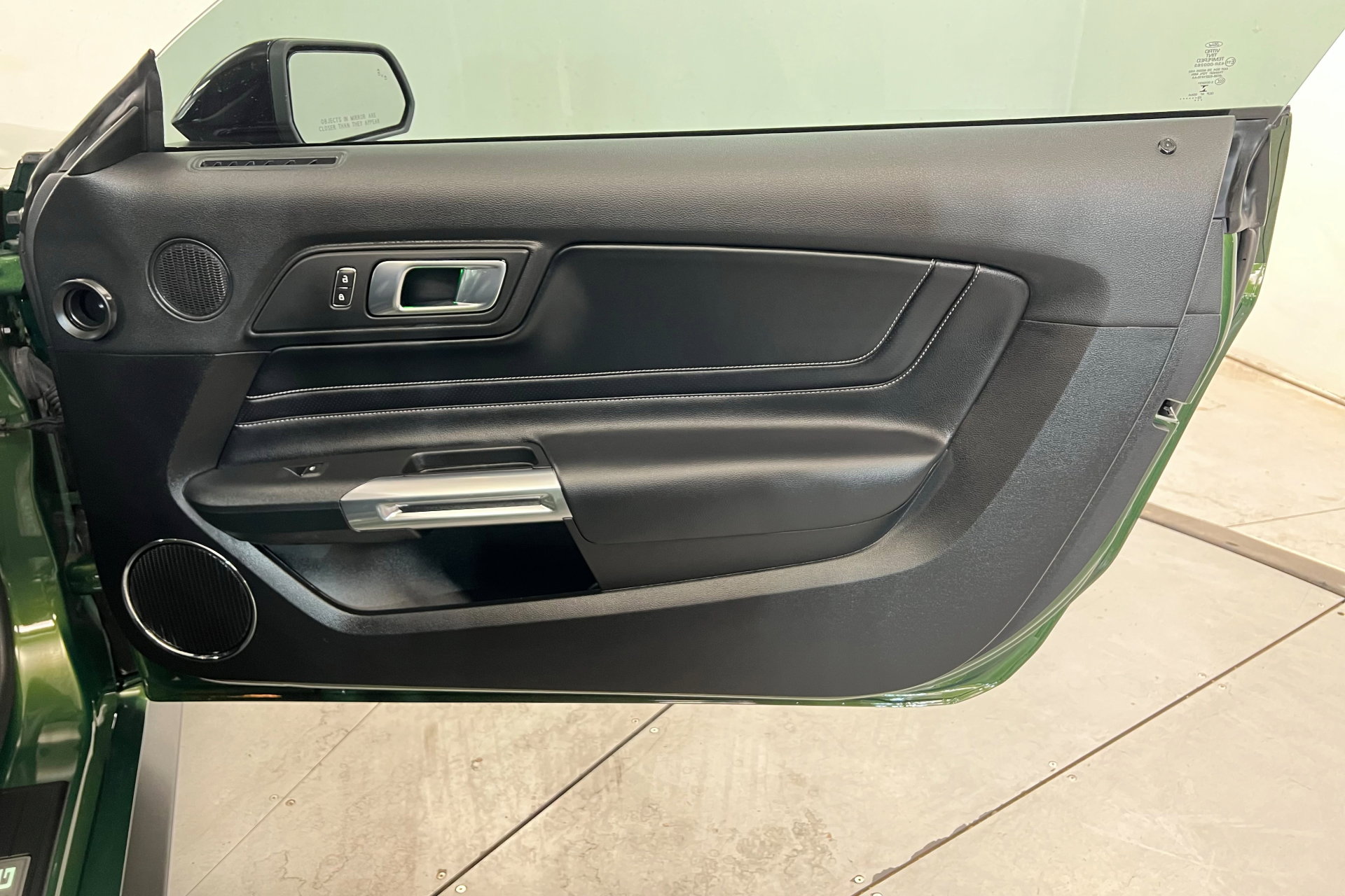 2022 Ford Mustang GT Premium photo 18