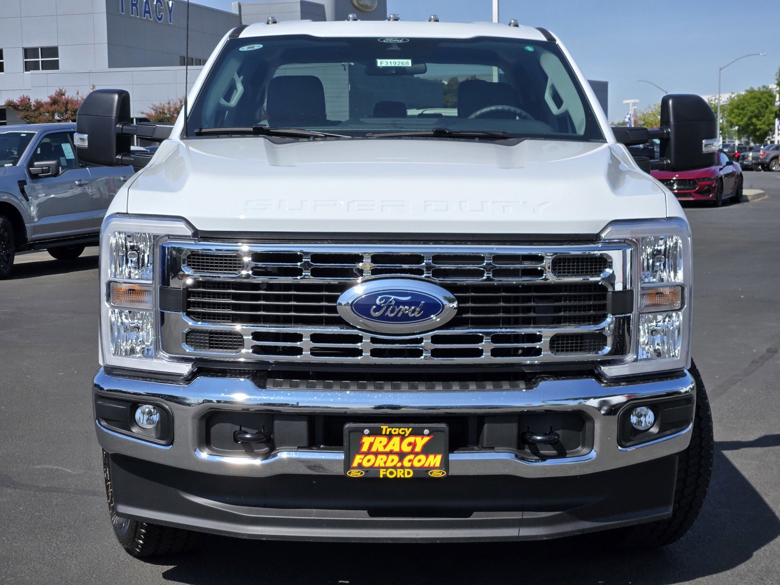 2025 Ford F-250 XLT photo 2