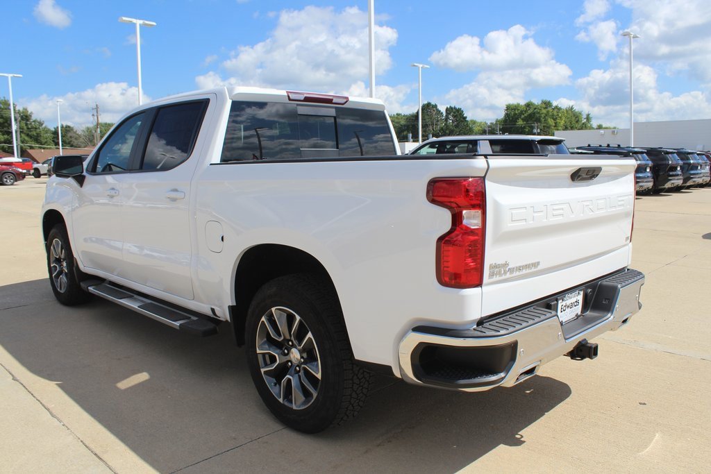 2025 Chevrolet Silverado 1500 LT photo 5