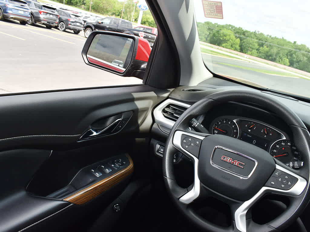 2023 Gmc Acadia SLE photo 16