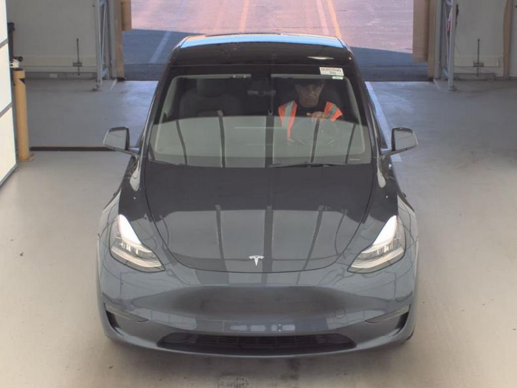 Used 2021 Tesla Model Y Long Range with VIN 5YJYGDEE4MF196106 for sale in Bedford, OH