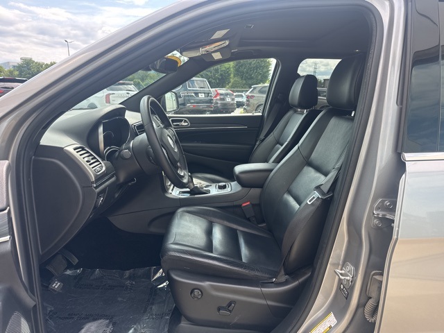 2021 Jeep Grand Cherokee Limited photo 2