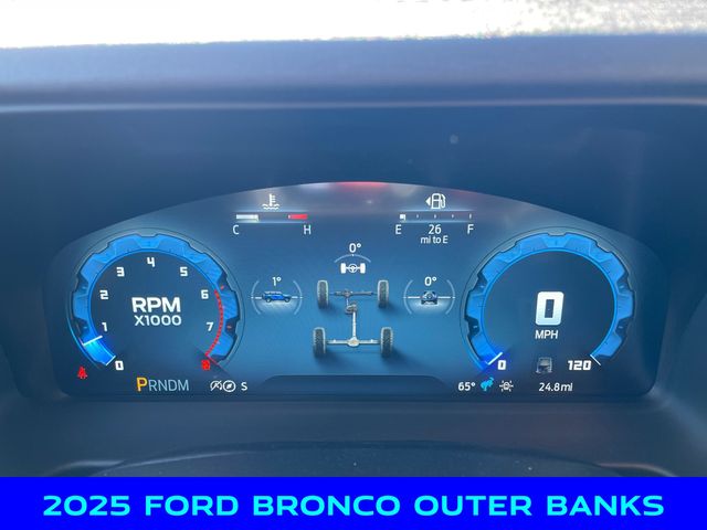 2025 Ford Bronco Outer Banks photo 2