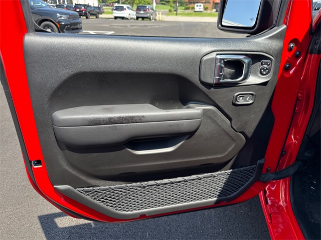 2025 Jeep Wrangler Sport S photo 11