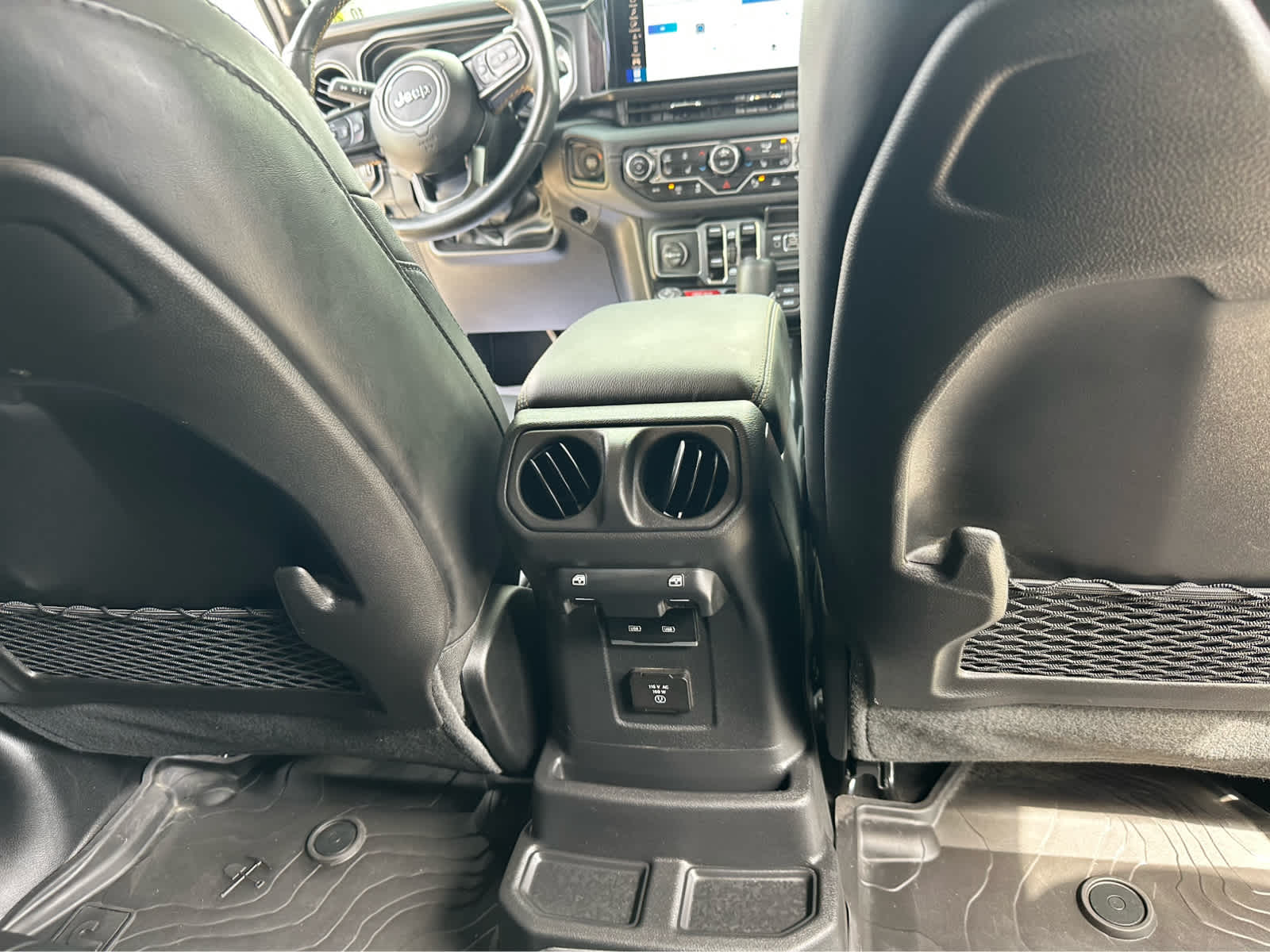 2024 Jeep Wrangler Rubicon 392 photo 7