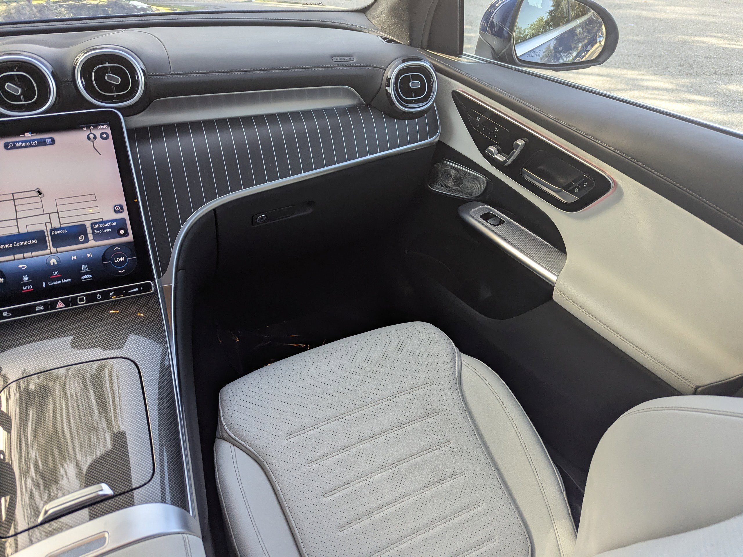 2023 Mercedes Benz GLC 300 photo 16