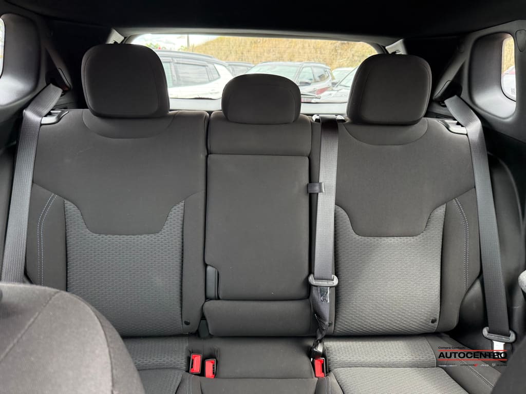 2024 Jeep Compass Sport photo 3