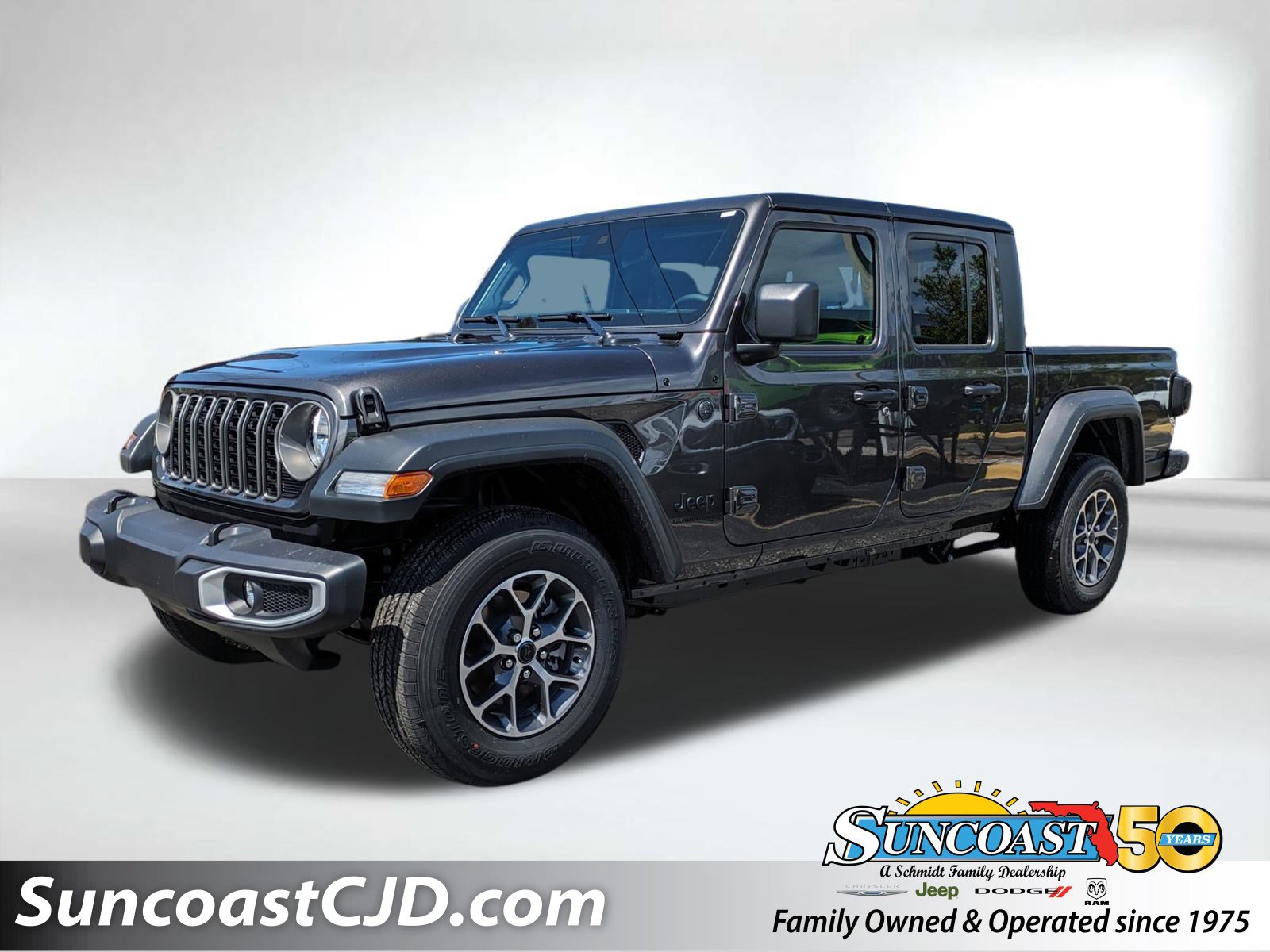 2025 Jeep Gladiator Sport S's photo