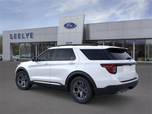 2025 Ford Explorer photo 5