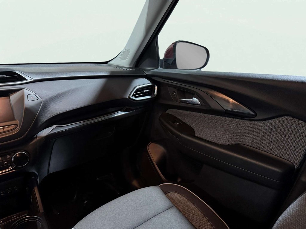 2023 Chevrolet Trailblazer LT photo 12
