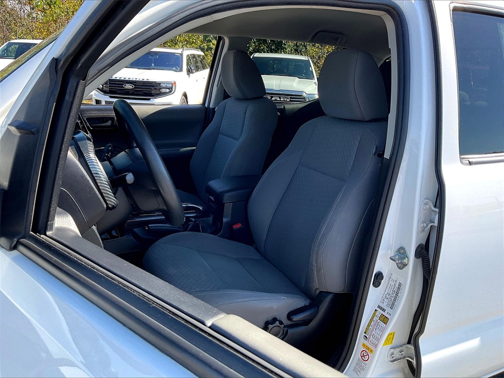 2020 Toyota Tacoma SR photo 9
