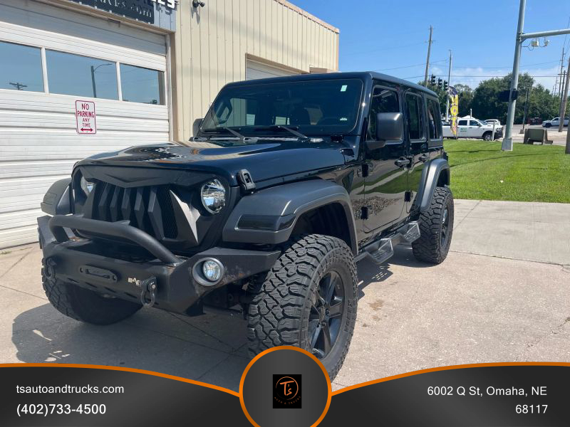 2020 Jeep Wrangler Unlimited Sport Altitude photo 2