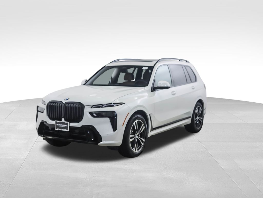 2026 BMW X7 40i's photo