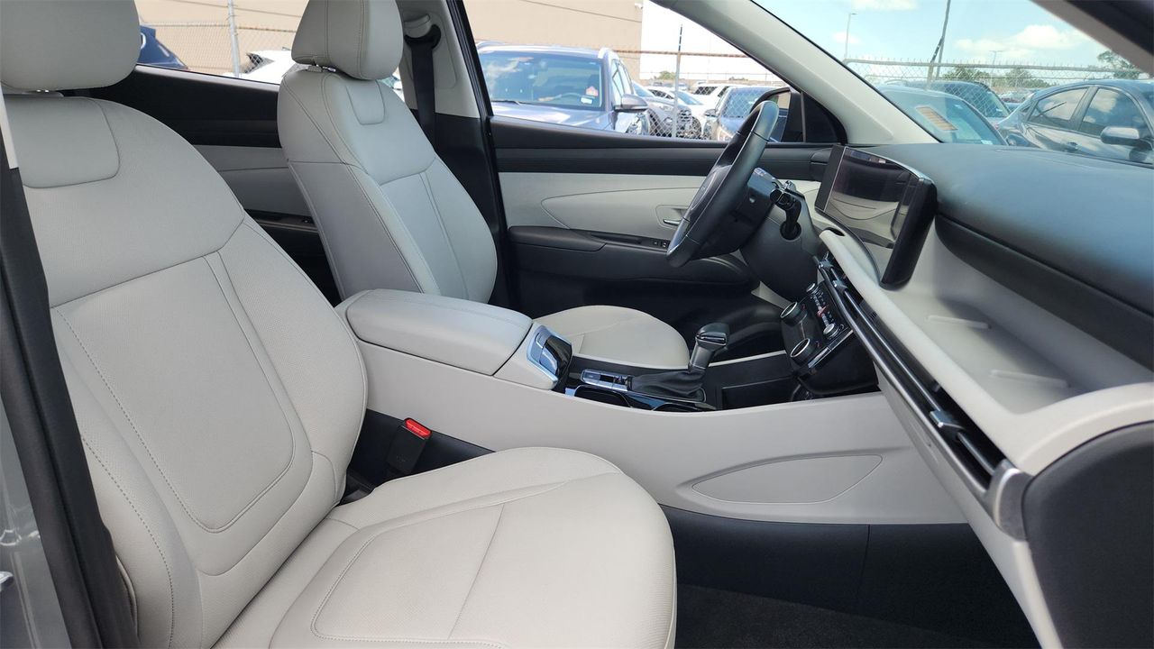 2025 Hyundai Tucson SEL Convenience photo 21