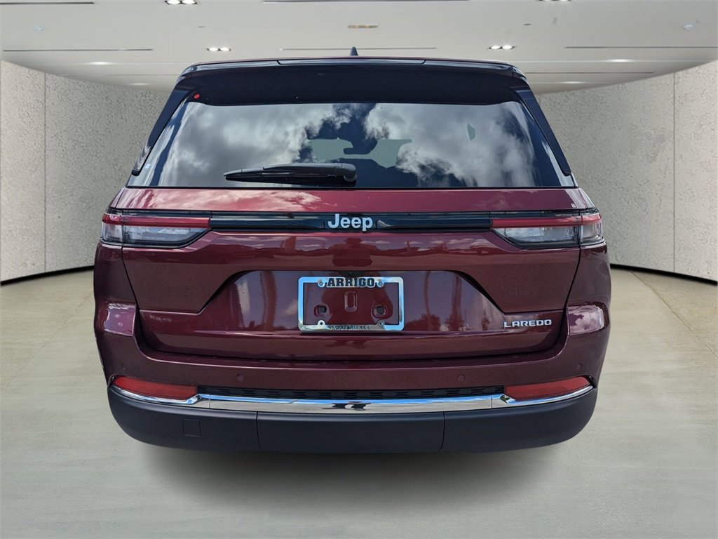 2025 Jeep Grand Cherokee Laredo X photo 5