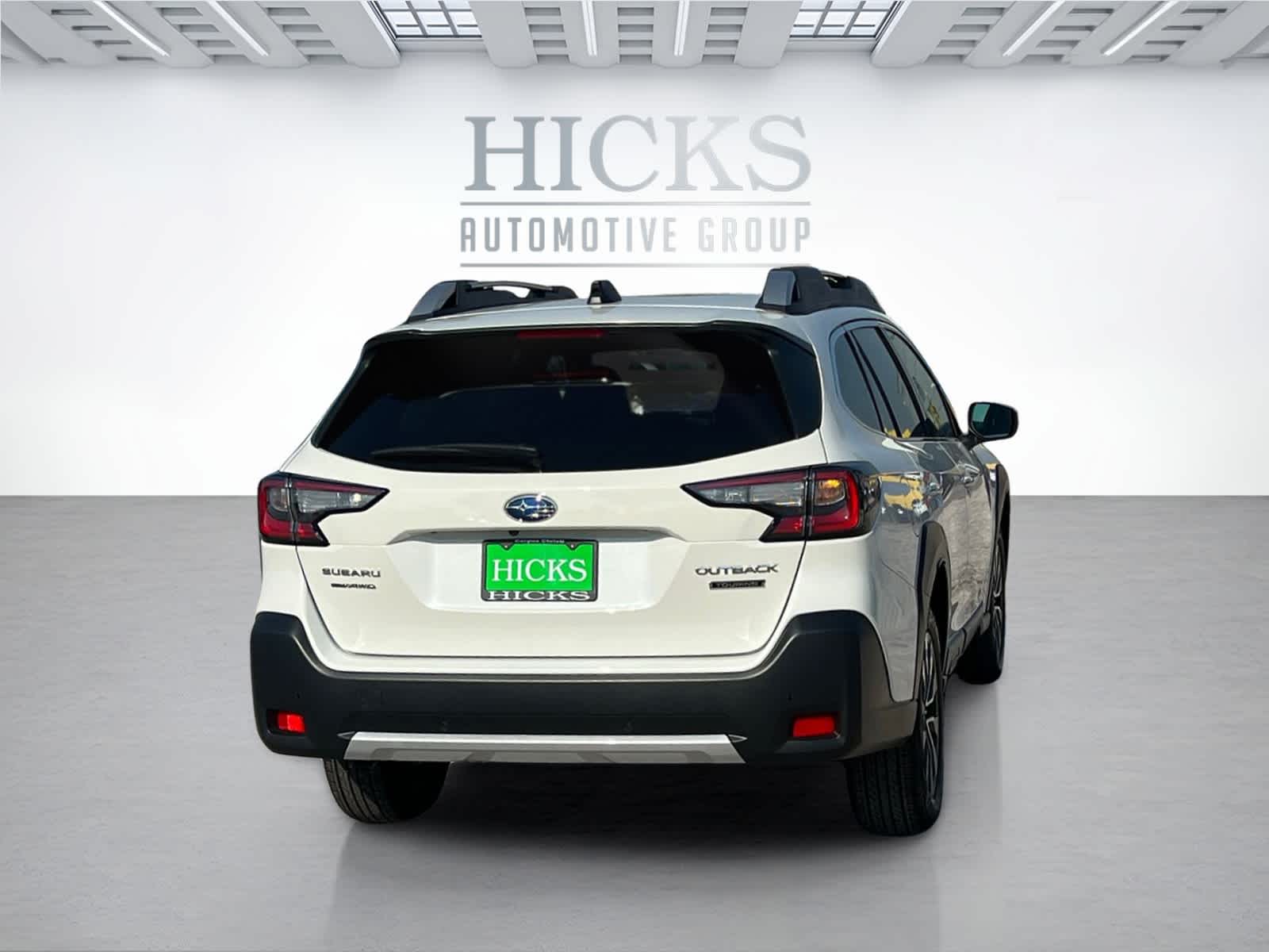 2025 Subaru Outback Touring photo 3