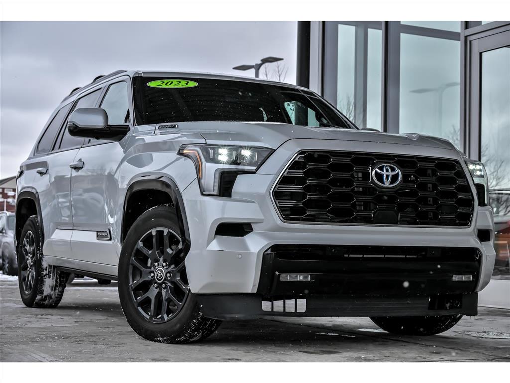 2023 Toyota Sequoia Platinum's photo