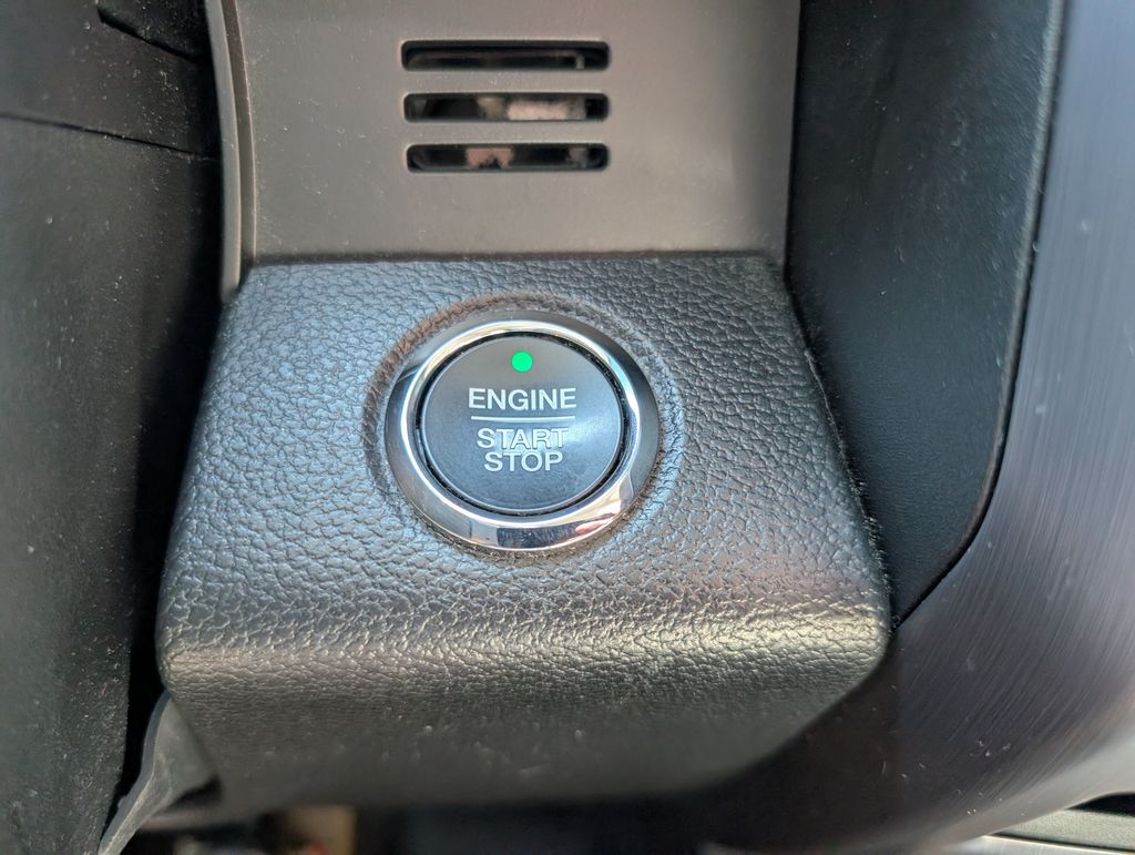 2020 Ford Expedition MAX Platinum photo 17