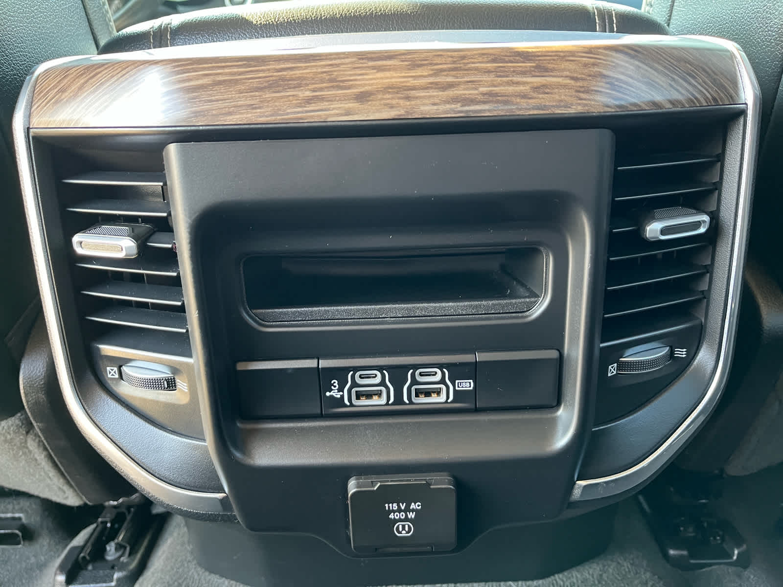 2019 Ram 1500 Laramie photo 36