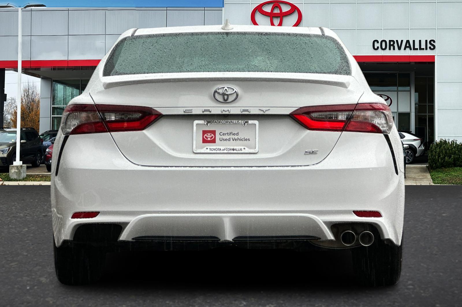 2024 Toyota Camry SE photo 4
