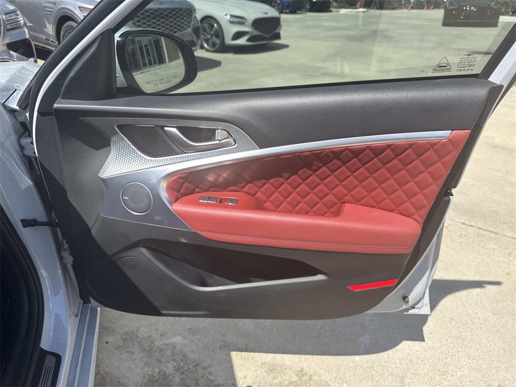 2023 Genesis G70 3.3T Sport Prestige photo 11