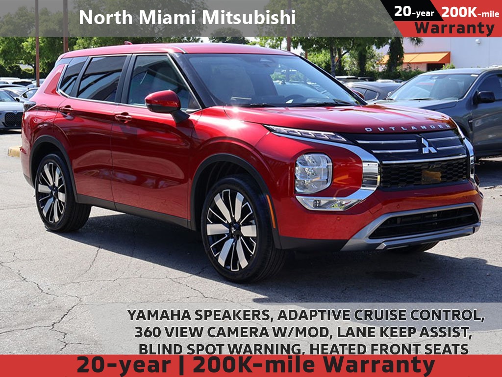 2025 Mitsubishi Outlander SE's photo