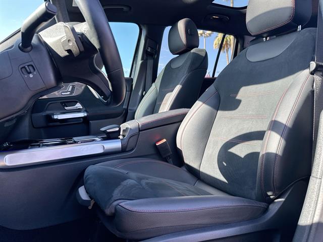 2023 Mercedes Benz GLB 250 photo 15