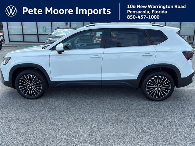 2025 Volkswagen Taos SE's photo