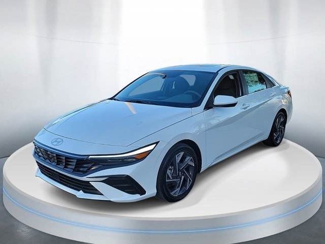2025 Hyundai Elantra SEL Convenience photo 2