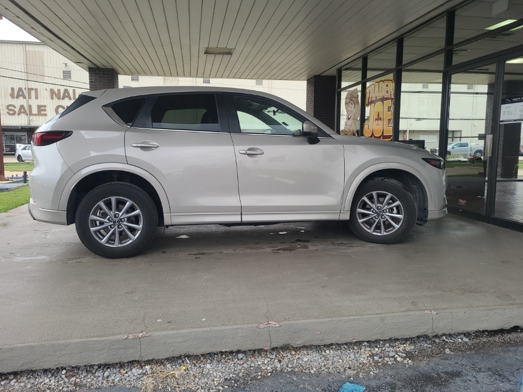 2024 Mazda CX-5 2.5 Select photo 6