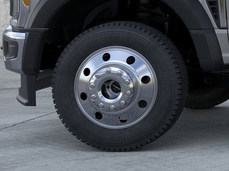 2026 Ford F-450 photo 3