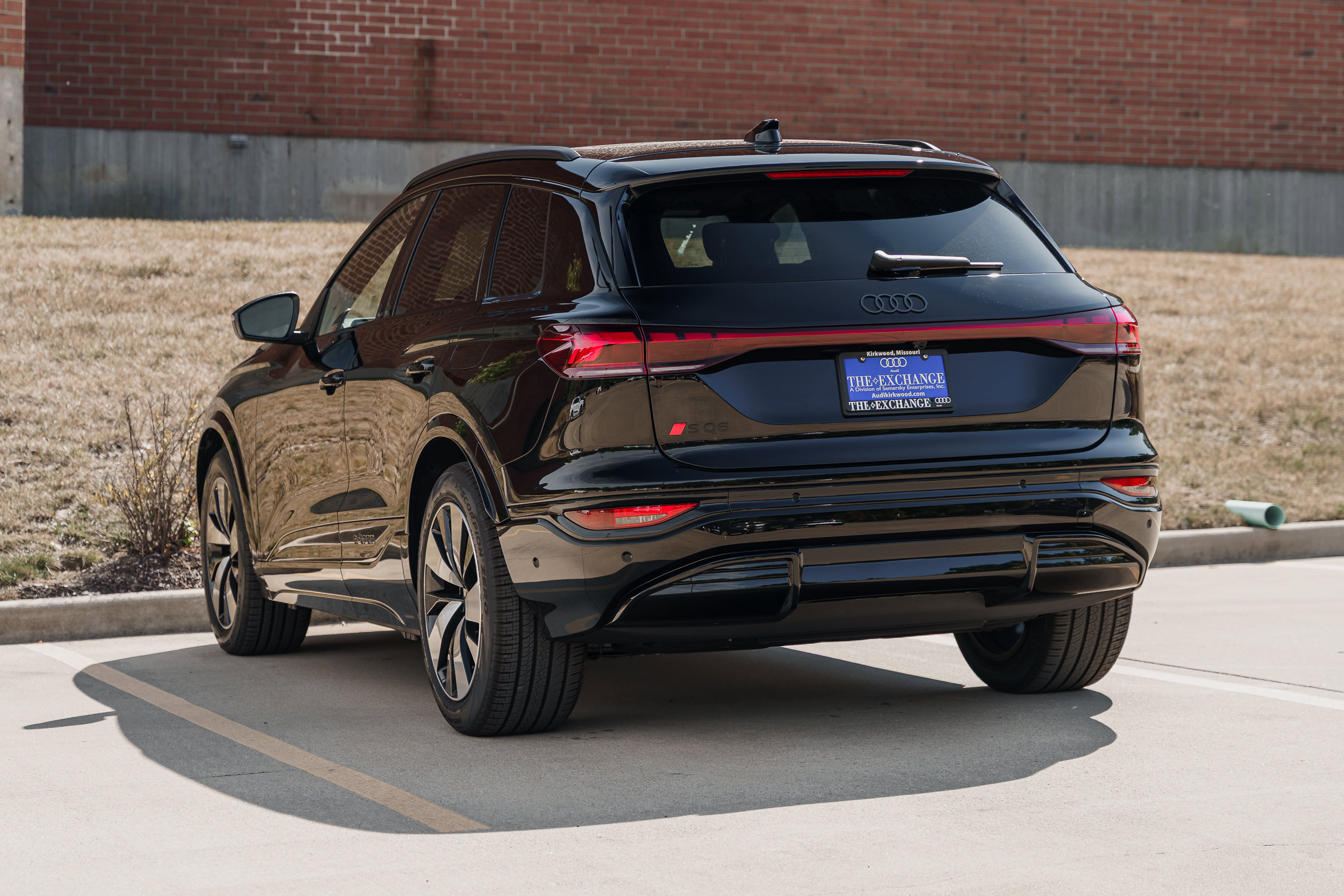 2025 Audi SQ6 photo 5