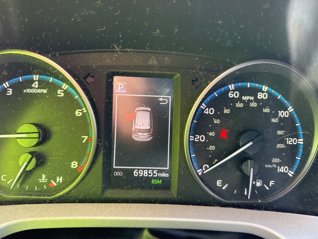 2018 Toyota RAV4 XLE photo 13