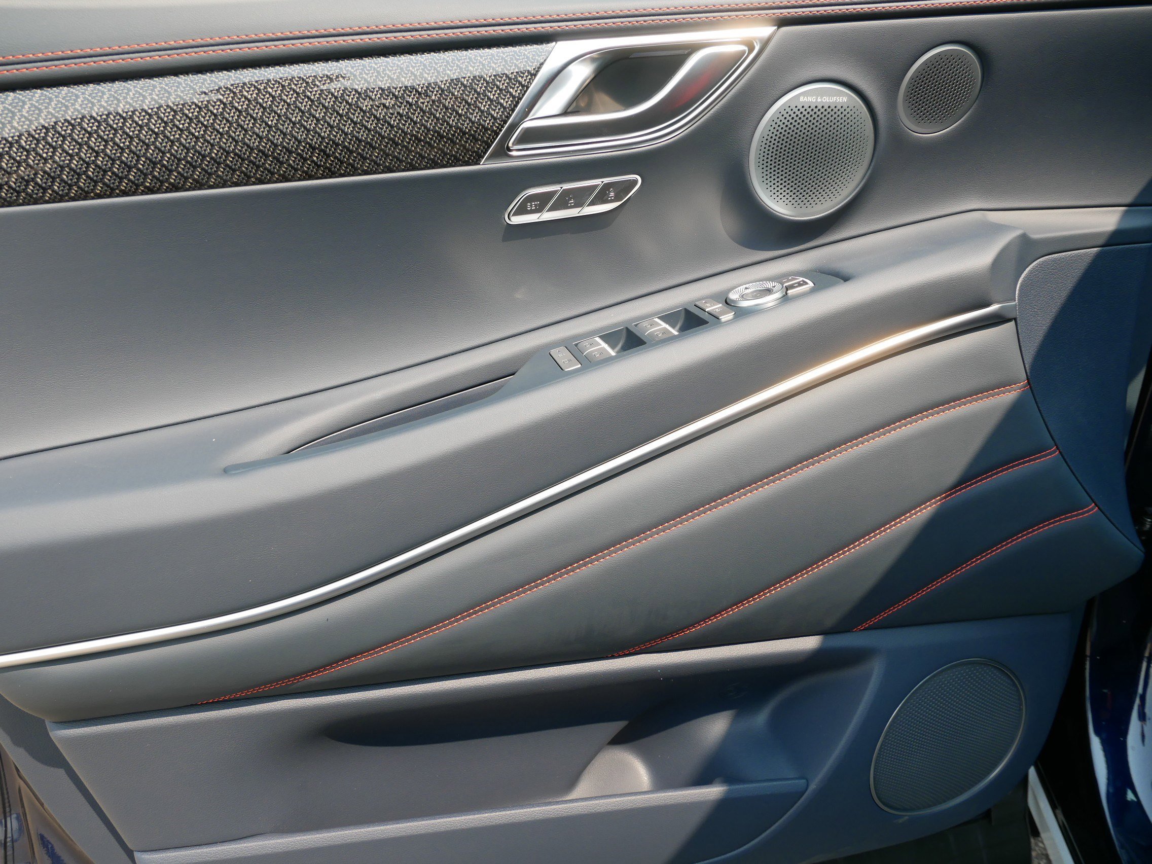 2025 Genesis GV80 Coupe 3.5T AWD photo 4