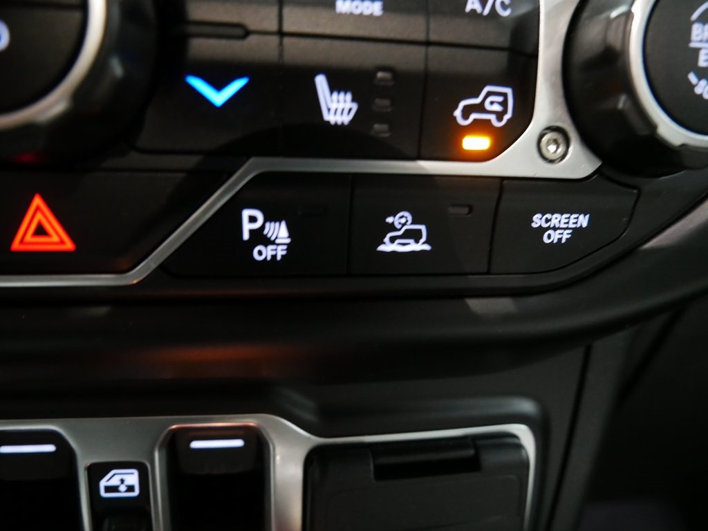 2022 Jeep Wrangler Unlimited Sahara High Altitude 4xe photo 23
