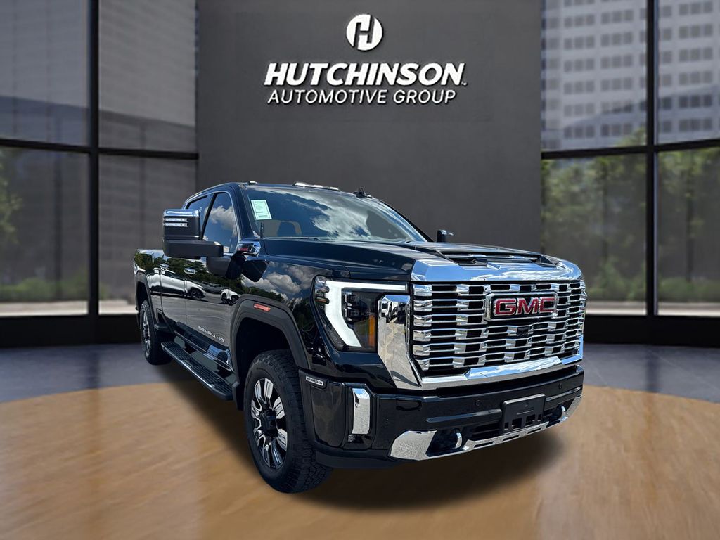 2024 GMC Sierra Denali's photo