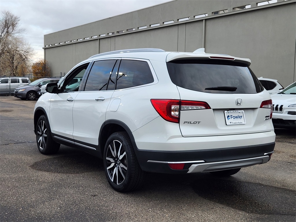 2022 Honda Pilot Touring photo 3