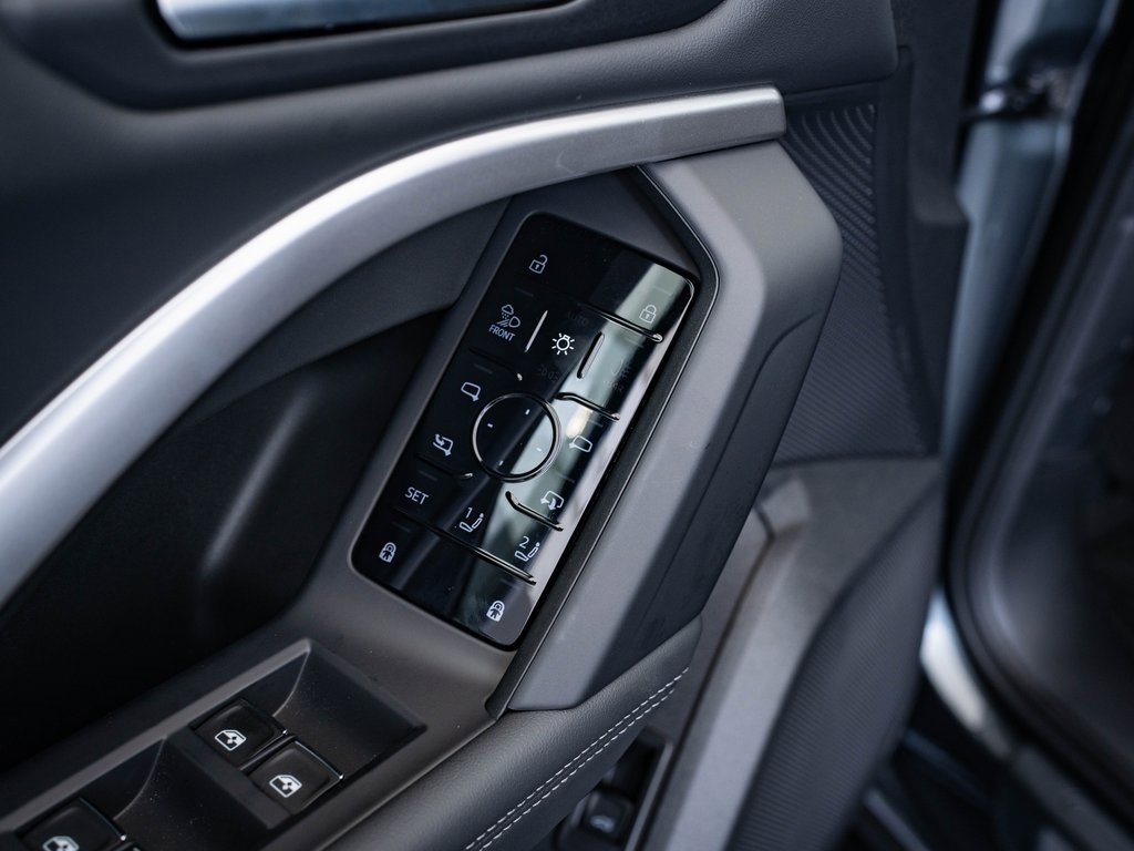 2025 Audi Q5 2.0T Prestige photo 18