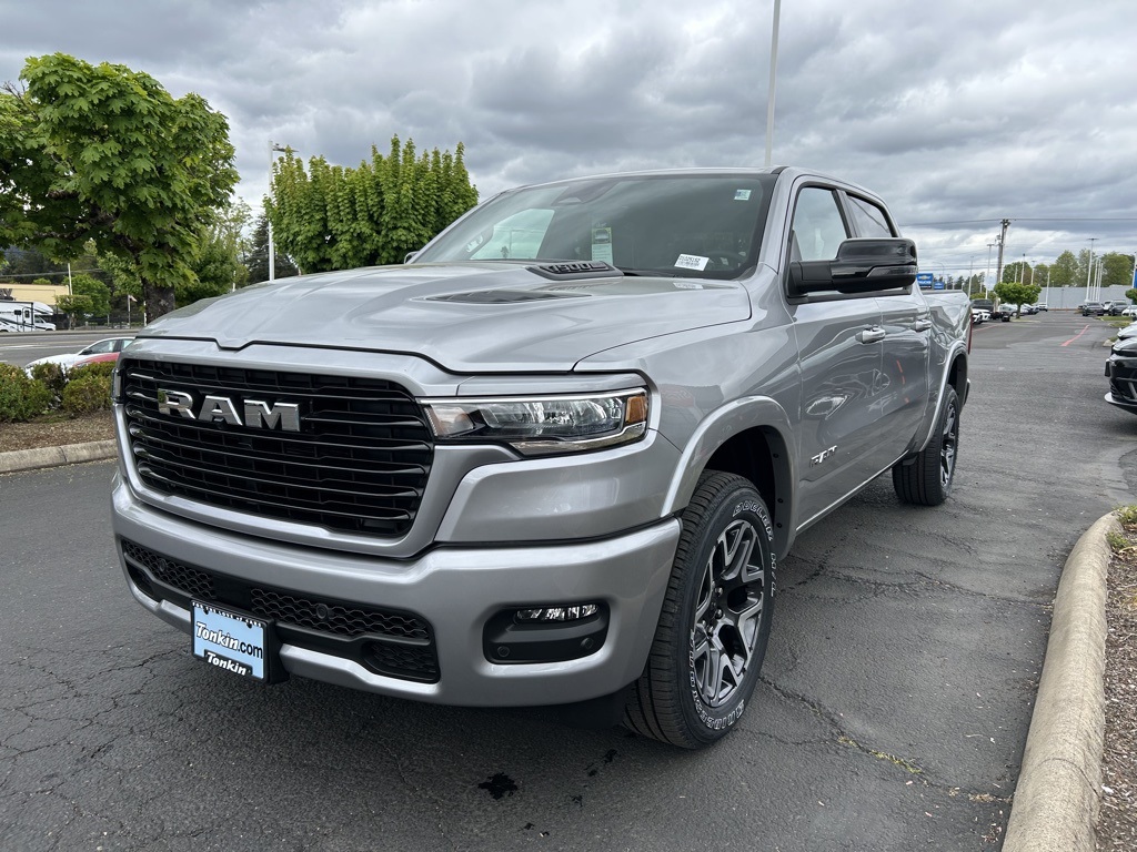 2025 Ram 1500 Laramie photo 4