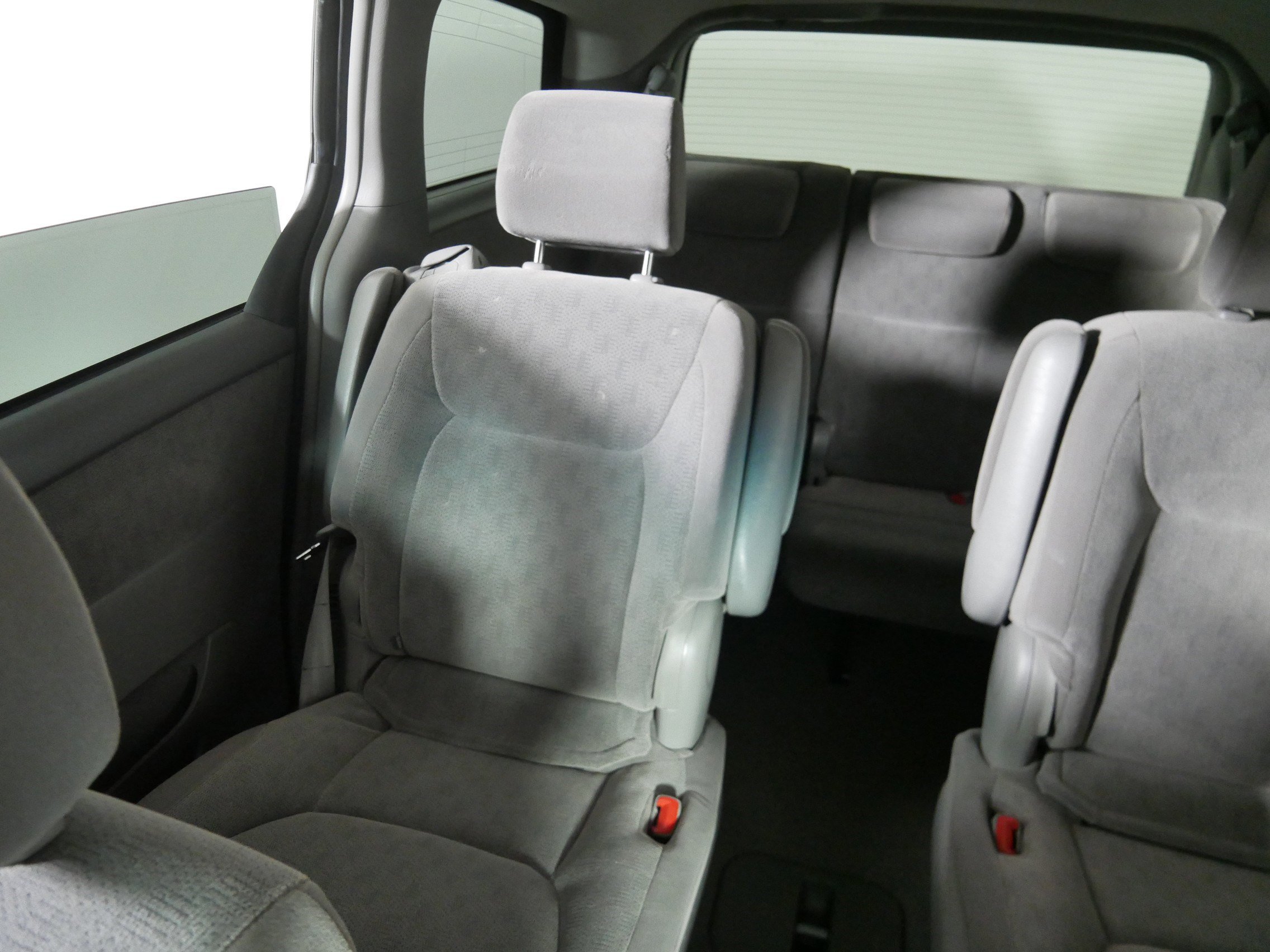2004 Toyota Sienna XLE photo 6