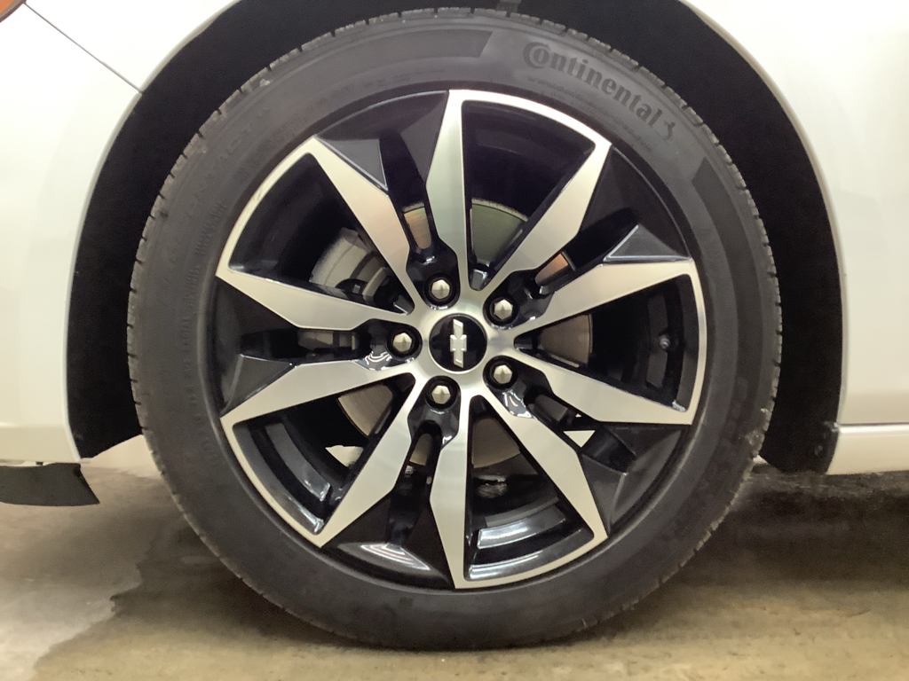 2018 Chevrolet Malibu 1LT photo 23