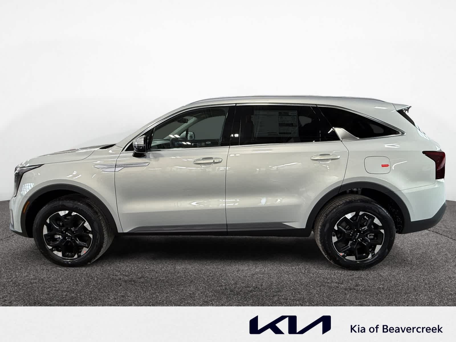 2026 Kia Sorento S photo 2