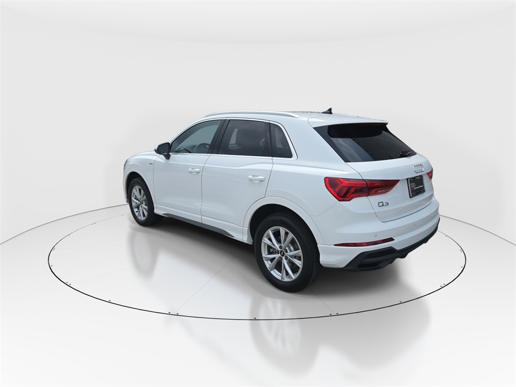 2025 Audi Q3 S line Premium photo 3